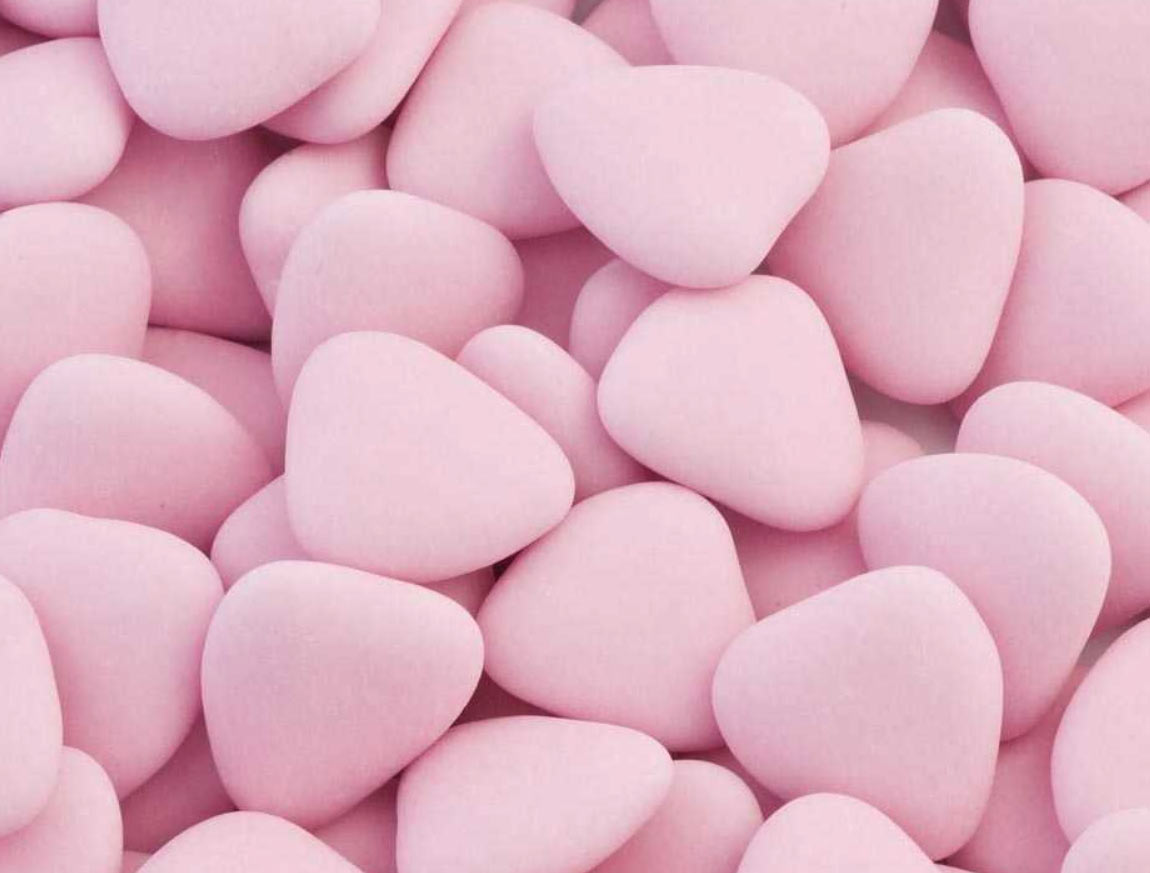 Pink Chocolate Heart Dragees (1Kg Box) approx 250 hearts