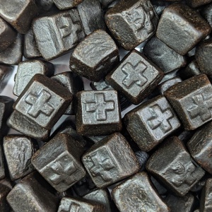 Menthol Liquorice Crosses